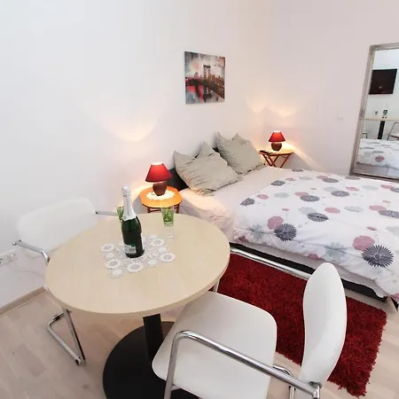 Gostinjska kuća And Sally