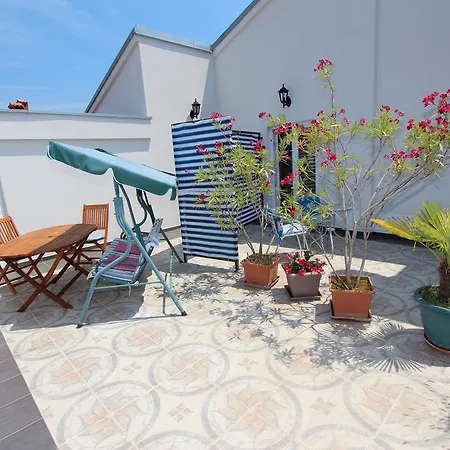 And Sally Gostinjska kuća